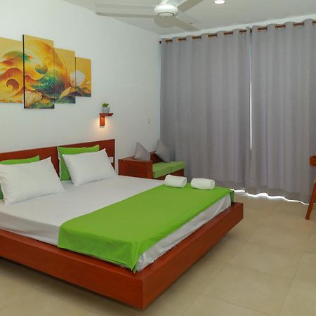Traveller'S Hotel Hikkaduwa Eksteriør billede
